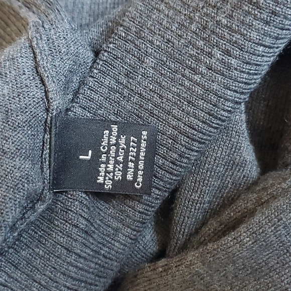 Merino Blend Men's Sweater Large - Picture 11 of 16